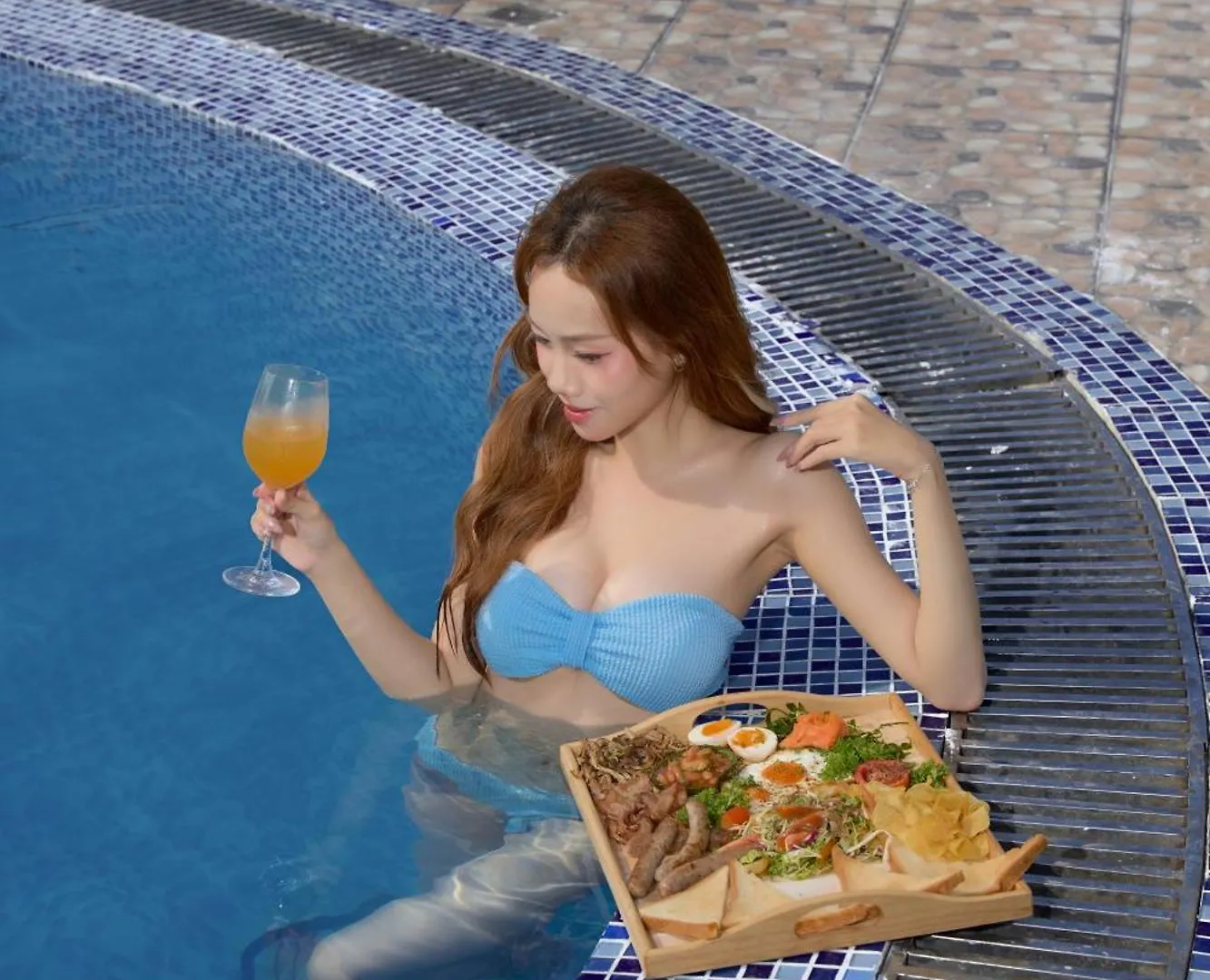 ****  Merry Land Hotel Da Nang Vietnam