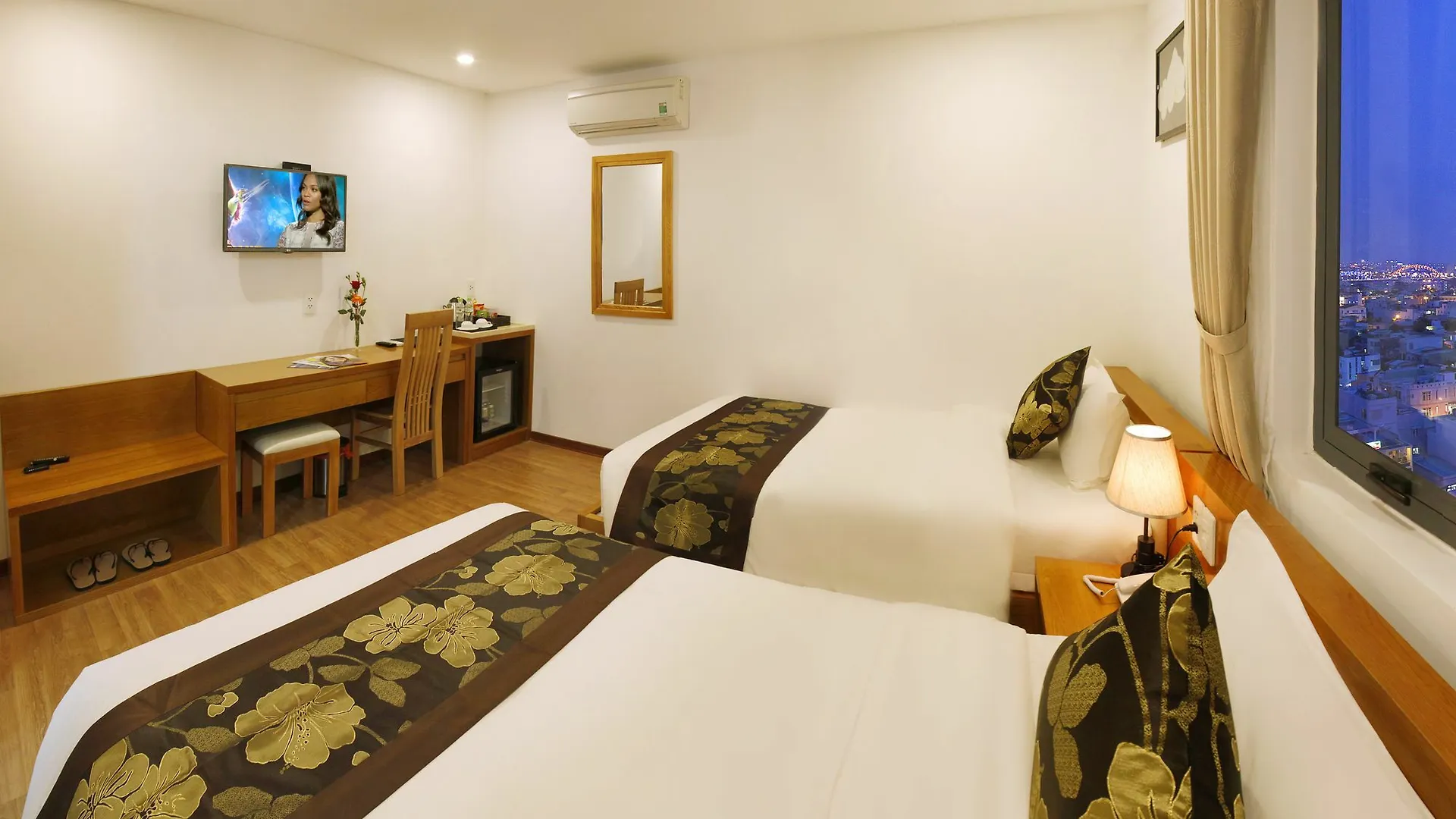 Merry Land Hotel Da Nang 4*,  Vietnam