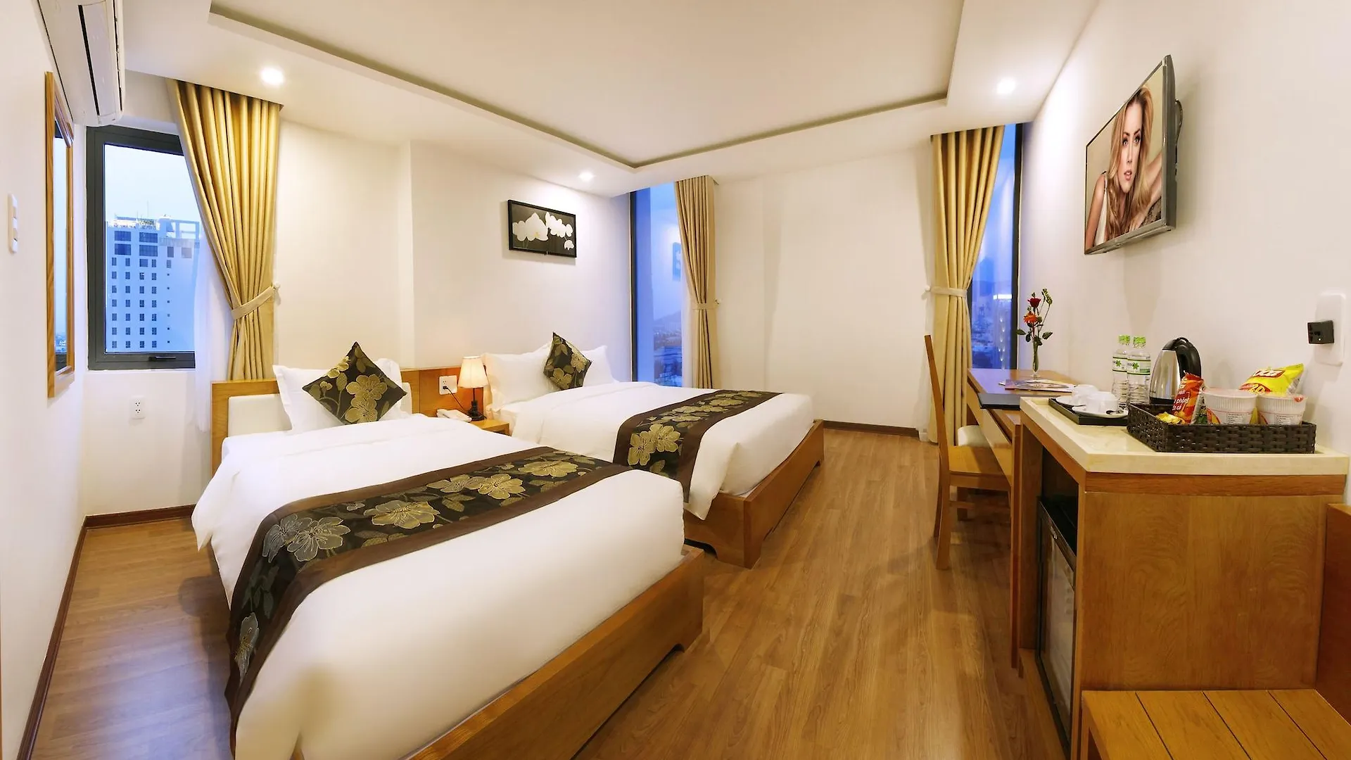 ****  Merry Land Hotel Da Nang Vietnam