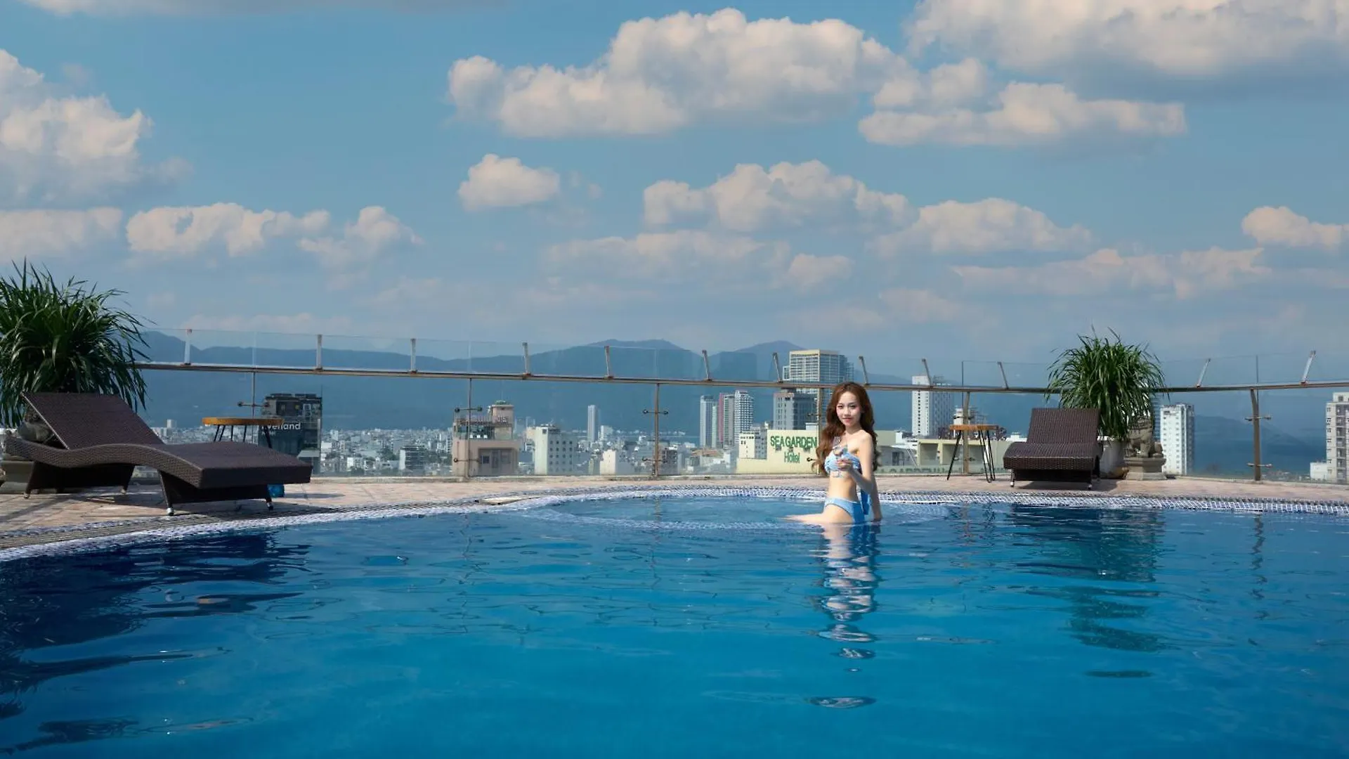 Merry Land Hotel Da Nang