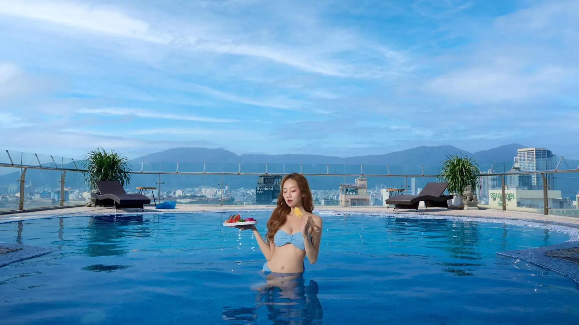 Merry Land Hotel Da Nang Vietname