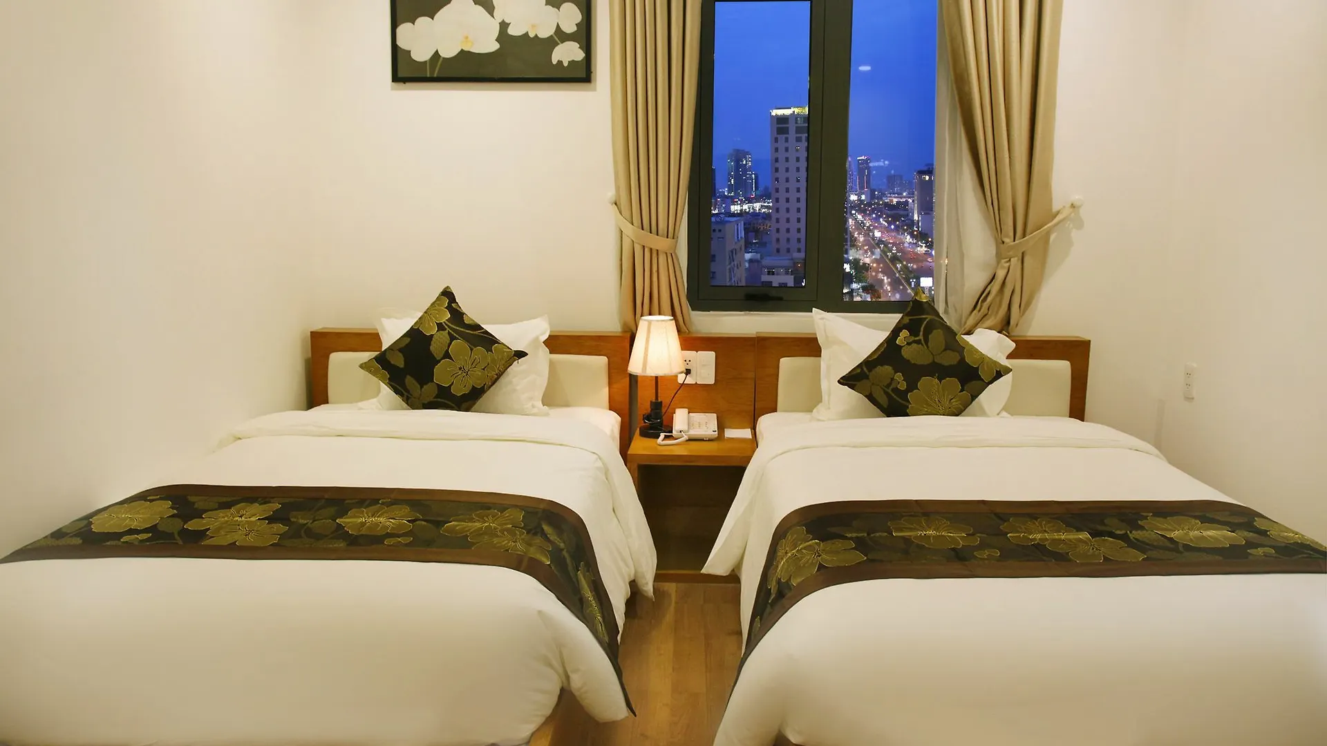 Merry Land Hotel Da Nang